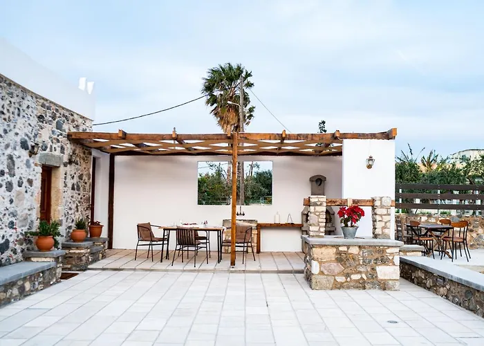 Paradisi Stone House 코스 타운