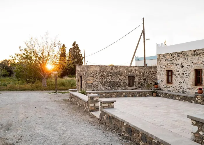 Paradisi Stone House Case de vacanță Kos