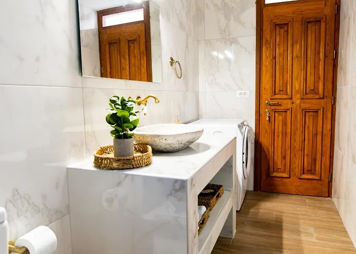 Paradisi Stone House Case de vacanță Kos