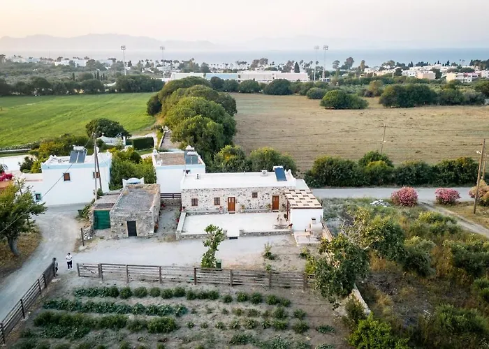 Paradisi Stone House *