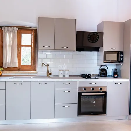 Paradisi Stone House *