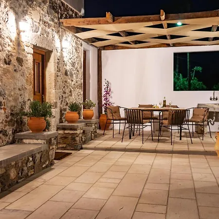 Ferienhaus Paradisi Stone House *