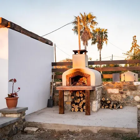 Ferienhaus Paradisi Stone House *