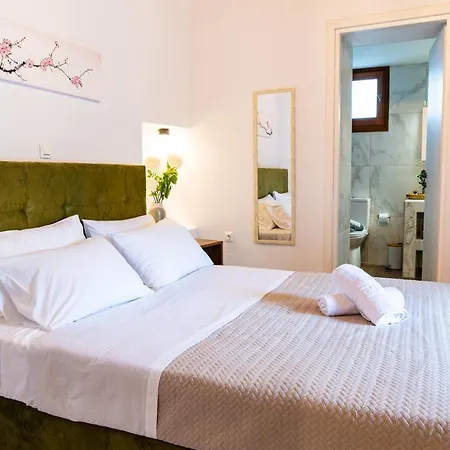 Paradisi Stone House Holiday home *