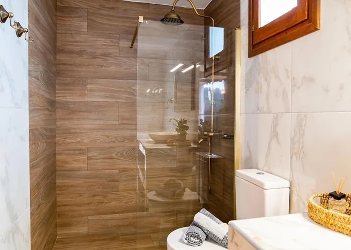 Nyaraló Paradisi Stone House