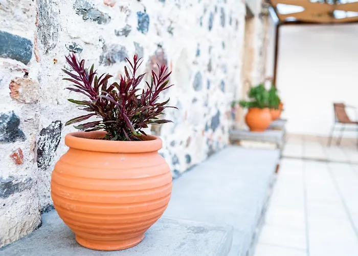 Nyaraló Paradisi Stone House *