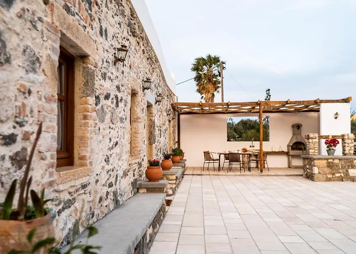 Paradisi Stone House Kosz