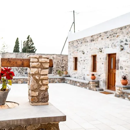 Paradisi Stone House Дом отдыха *