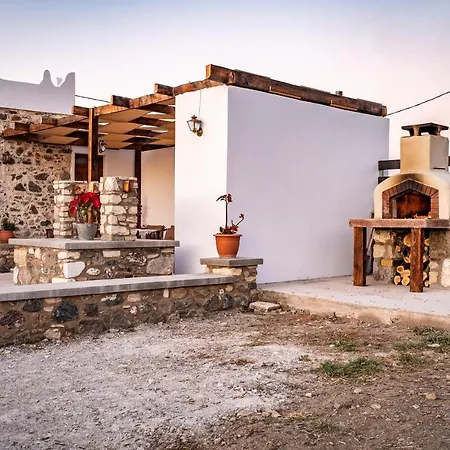 Paradisi Stone House Cos