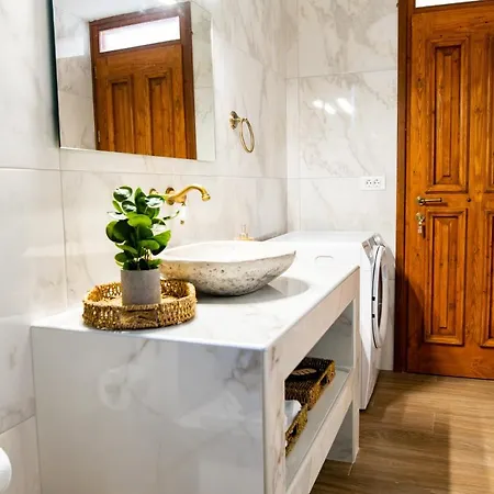 Paradisi Stone House Tatil Evi İstanköy