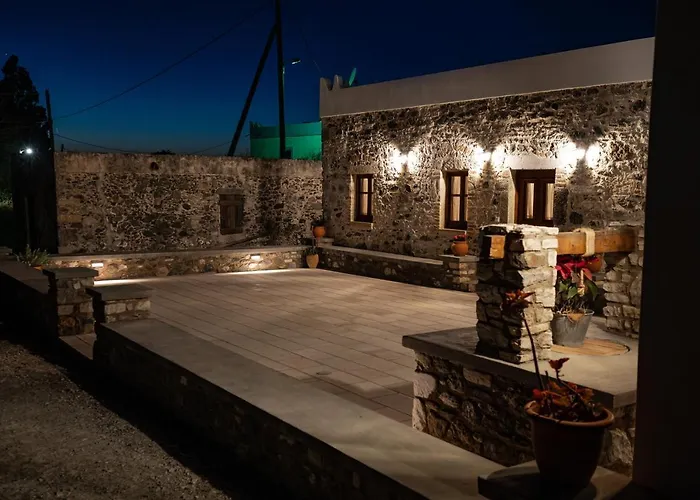 Ferienhaus Paradisi Stone House *