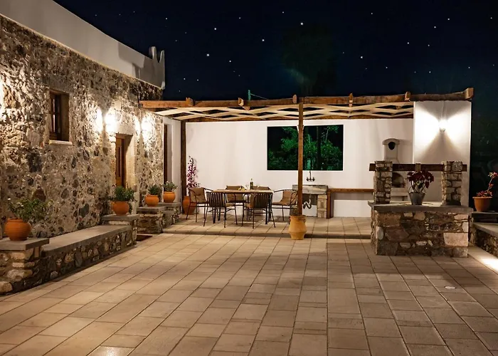 Дом отдыха Paradisi Stone House