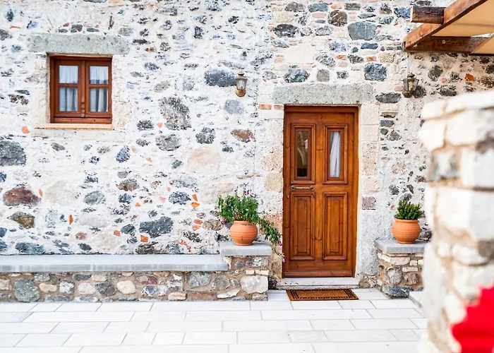 Дом отдыха Paradisi Stone House